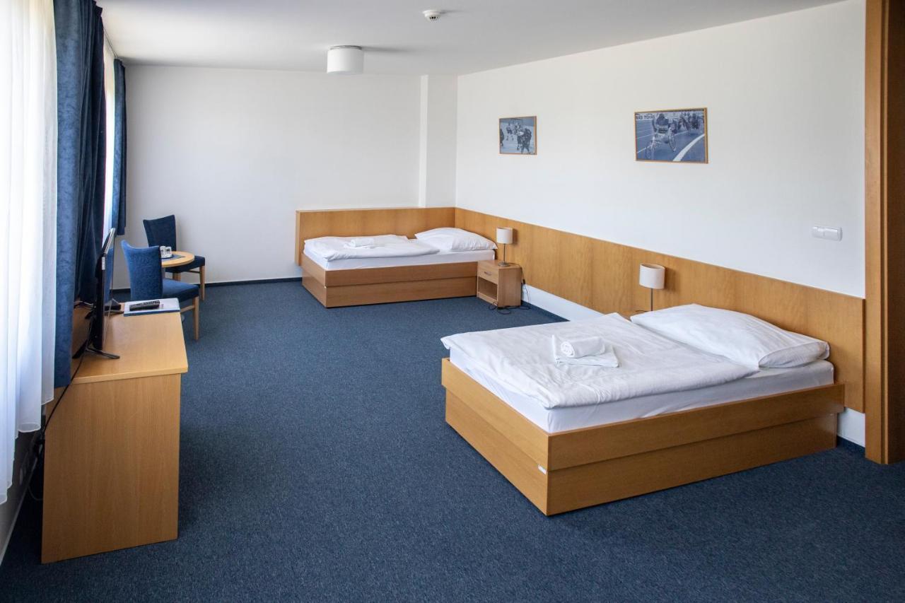 Hotel Puls Ostrava Eksteriør billede